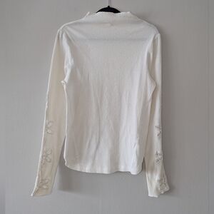 L Free People White Ribbed Stretchy Mock Neck Crochet Sleeve Top